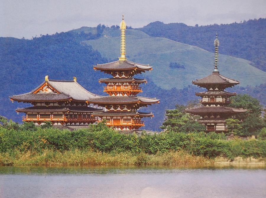 薬師寺の東塔が修復中で見れない 奈良市 奈良県 の旅行記 ブログ By Belleduneさん フォートラベル