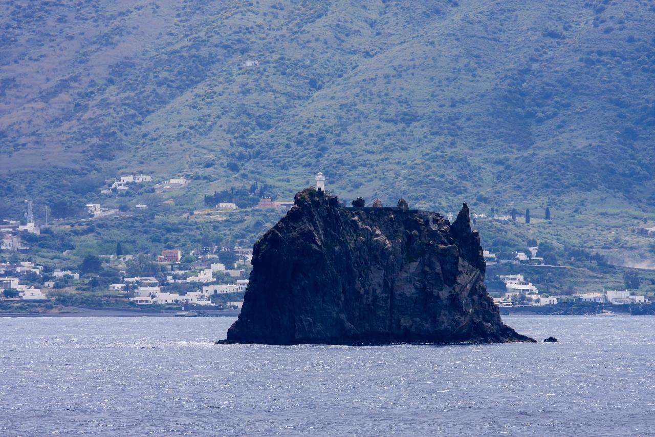 世界の島巡り 世界遺産エオリア諸島のストロンボリ島 エオリア諸島 イタリア の旅行記 ブログ By Zenpakuさん フォートラベル