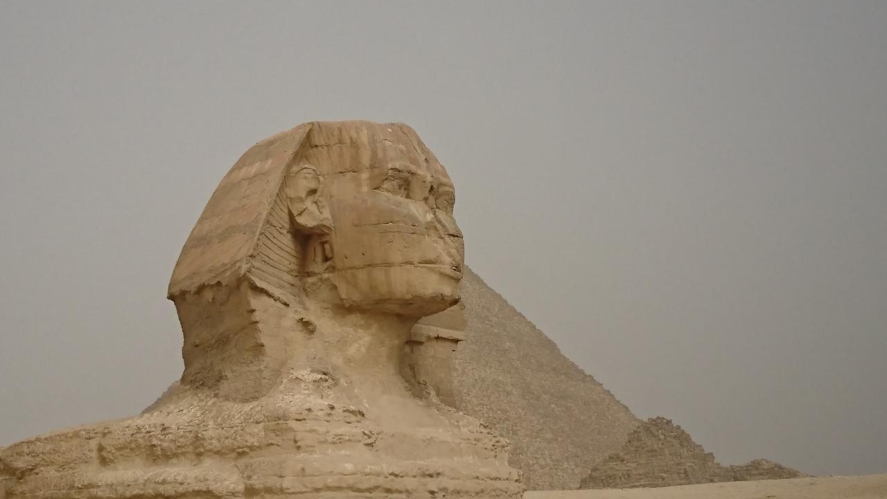 初エジプトでベタな観光地巡り いろいろなピラミッドを見学 ギザ エジプト の旅行記 ブログ By たまたびさん フォートラベル