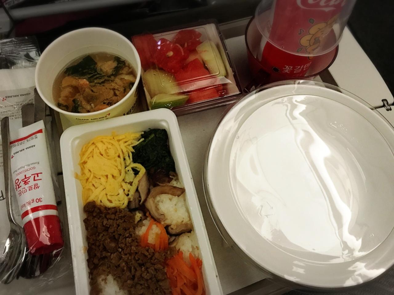 アシアナ航空の機内食 仁川 韓国 の旅行記 ブログ By ねこさん フォートラベル