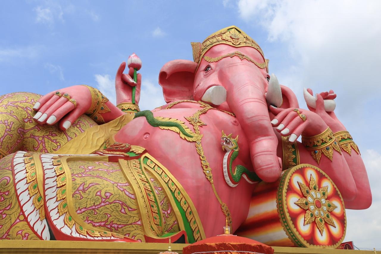 2つのピンクガネーシャ像を見学 その他の観光地 タイ の旅行記 ブログ By 旅ねずみさん フォートラベル