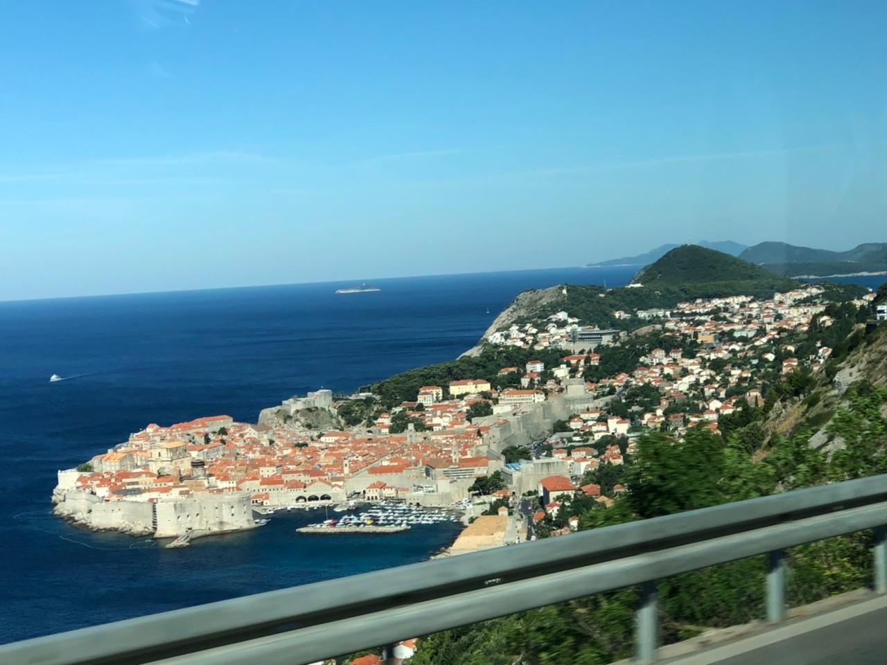 アドリア海の青とオレンジの屋根 絶景の街ドブロブニクに行ってみよう クロアチア母娘旅 ドブロブニク クロアチア の旅行記 ブログ By かずさんさん フォートラベル