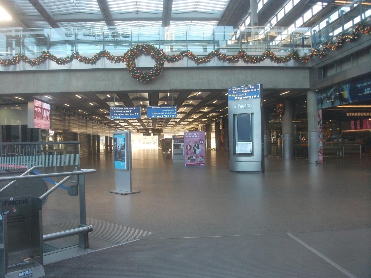 『クリスマス当日のキングスクロス・セントパンクラス駅』イギリスの旅行記・ブログ by あつ子セントパンクラスさん【フォートラベル】