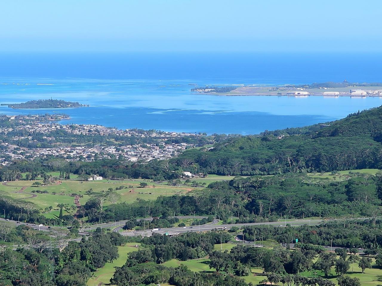 Oahu 2 ヌアヌパリ コオラウ山脈中腹 展望良く ハワイ統一 激戦の戦跡 風も静かで ホノルル ハワイ の旅行記 ブログ By マキタンさん フォートラベル
