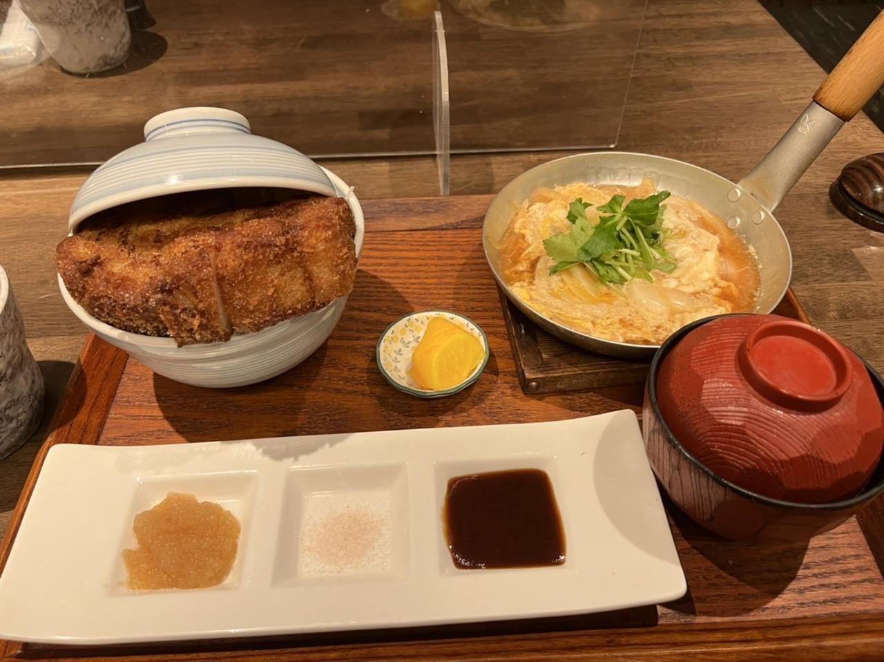超極厚のカツ丼を食べてきました ミナミ 難波 天王寺 大阪 の旅行記 ブログ By Borithorさん フォートラベル