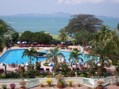 のんびりくつろげるビーチリゾート