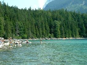 アイプ湖で泳ごう！