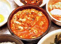 ソウルのおいしいスンドゥブ（豆腐チゲ）の店