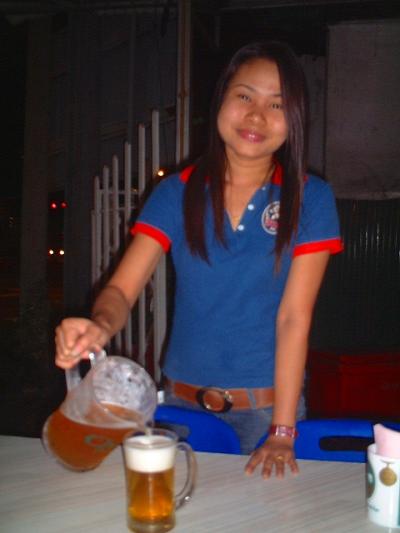 サートーンで生ビール♪