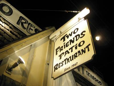 「Two friends patio restaurant」はイマイチ