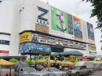 ＩＴ ＺＥＥＲ（ジーア）