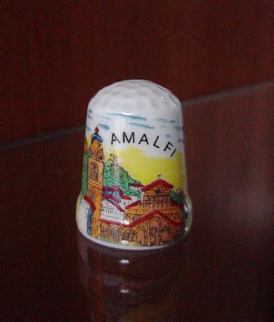 アマルフィーでシンブルを買う。