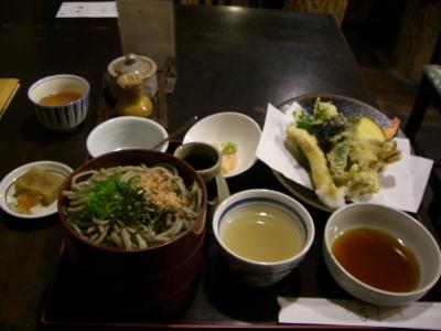 そばもうまいし雰囲気もいい！