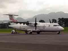 空港から市内へのタクシーは国内線から乗る方がお得です