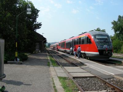 ブダペストからエステルゴムへ快適列車で移動