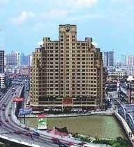 現在内装工事中（通常営業です）