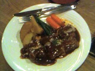 手間ひまかけたデミグラスソースが絶品