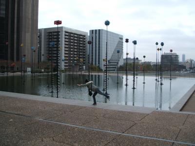 遠くから見る凱旋門　ラ・デファンス