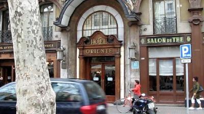ウサ・オリエンテ : Rambla通り沿い、バルセロナで最初のホテル