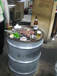 きつねちやん何しているの？で使われた焼肉屋