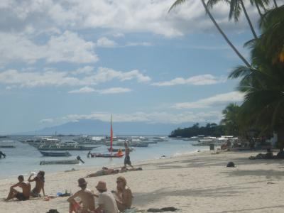 アロナビーチ! ボホール・パングラオ島に行ったら、寄ってね。
