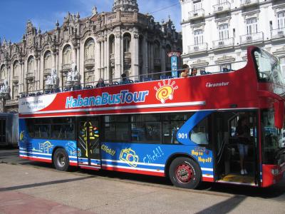 乗り降り自在の市内バス