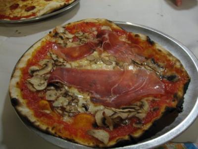 ローマピザが食べられるピッツァリア、ダ・バフェット