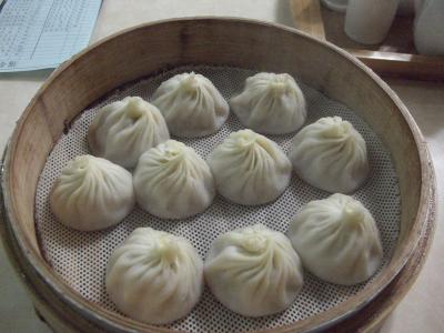 お買い物の合間にでも・・・