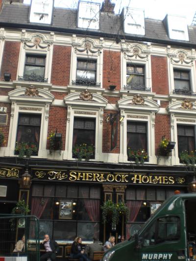 雰囲気満点のお店