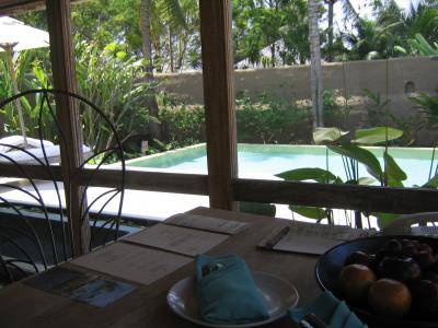 隣の「エヴァソン」に泊まるなら、ぜひこちらへ