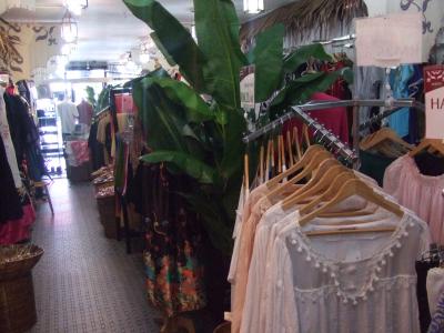 ガラスのドアがあるお店