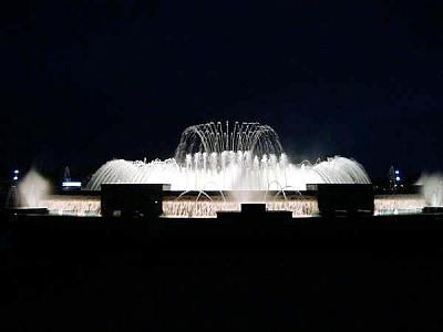 音楽と共に噴水が動きを演出するショー、ノレハヌン噴水台（歌う噴水）で有名になった公園！ 