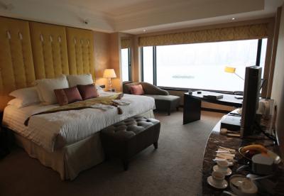 お部屋から見える香港島の景色に感動しました★