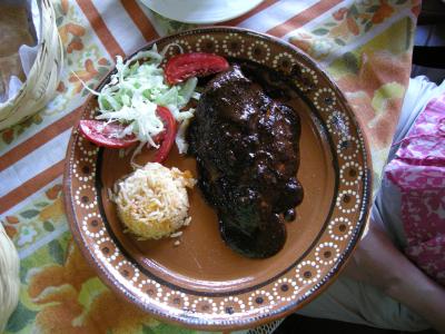 月のピラミッド近くにある「Techinanco」