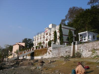 ガンガーが絶景のヨガニケタン