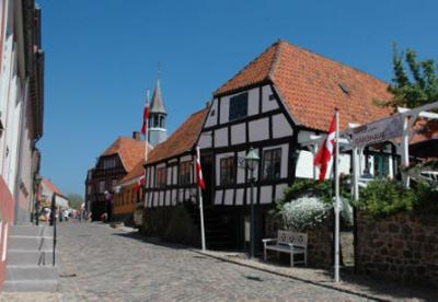 ガラス細工のまち