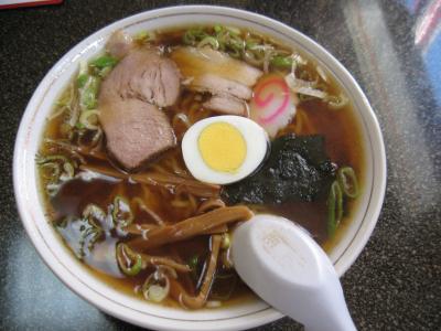 祭りの合間に地元の人たちが集う店です。