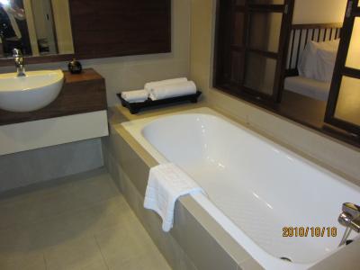 ナイトバザールが目の前のホテル