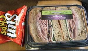 Muffulettas Sandwiches & Salads ＠アトランタ空港コンコースＢ
