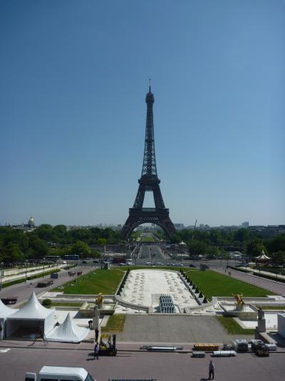 エレベータで上がるならオンライン予約を！