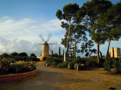 このホテルのアイコンとも言える風車