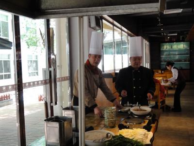 レストランでは目の前でクッキング
