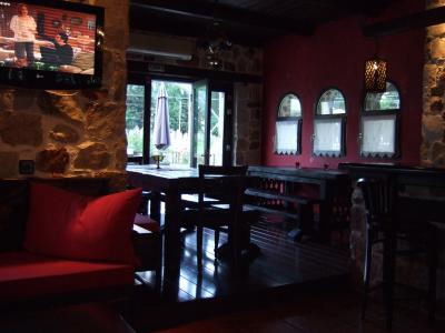 朝食会場にもなるロビー