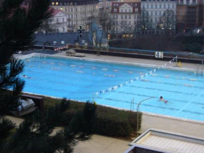 宿泊者は無料でプールやスポーツジム等を利用できます。