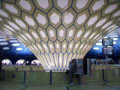 早朝のトランジットは極寒なので防寒が必要です