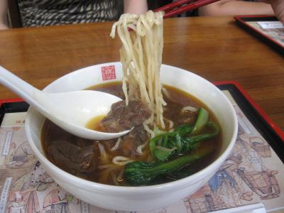 飲み物も美味しいけど　やっぱり牛肉麺も功夫麺（乾麺）も美味しい！