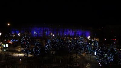 駅のイルミネーション。いろんなバージョンがあります。