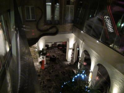 ホテルの中です。