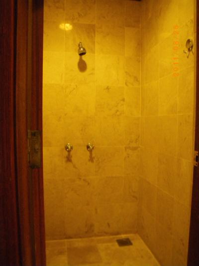 シャワールーム