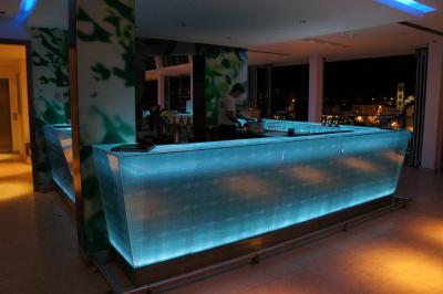 、『ＴＯＰ　ＢＡＲ』からの夜景はキレイ♪